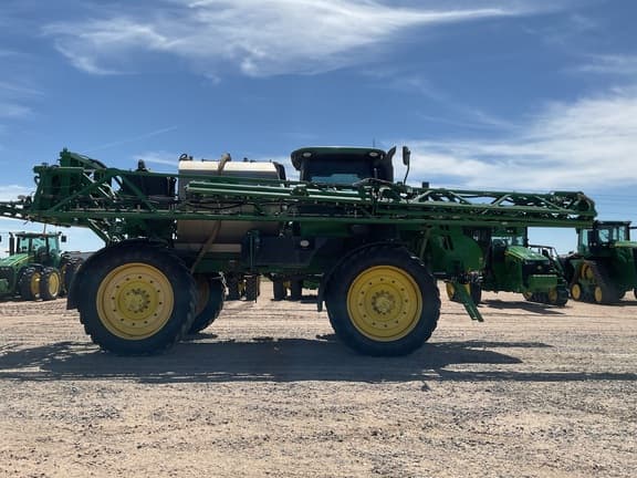 Image of John Deere R4060 equipment image 4