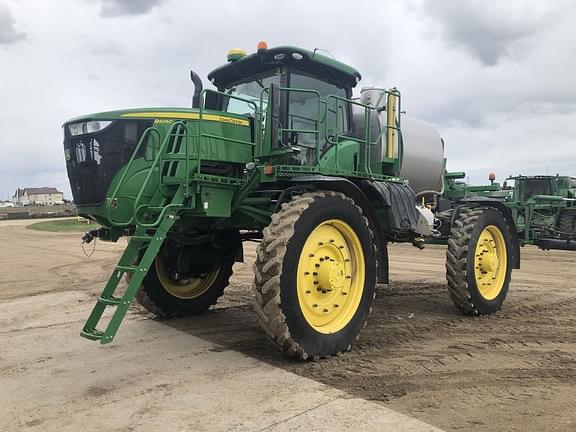 Image of John Deere R4060 equipment image 1