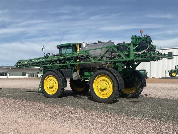 Image of John Deere R4060 equipment image 2
