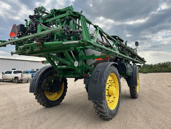 Image of John Deere R4060 equipment image 4