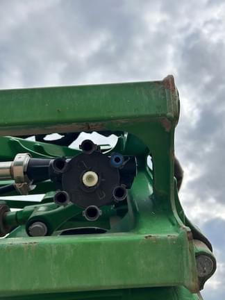 Image of John Deere R4060 equipment image 1