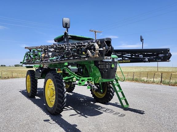 Image of John Deere R4060 equipment image 1