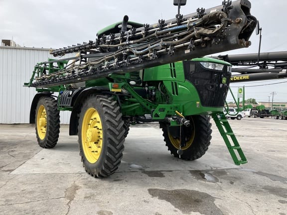 Main image John Deere R4060