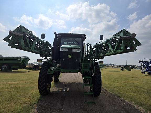 Image of John Deere R4060 equipment image 3