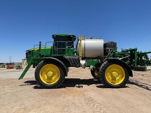 Image of John Deere R4060 equipment image 1