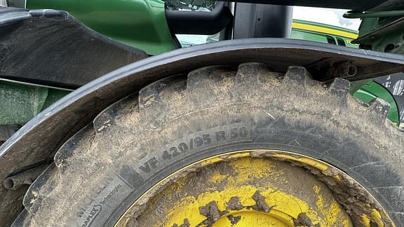 Image of John Deere R4060 equipment image 3