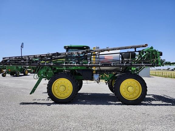 Image of John Deere R4060 equipment image 4