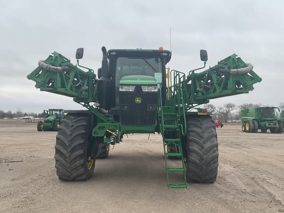 Image of John Deere R4060 equipment image 1