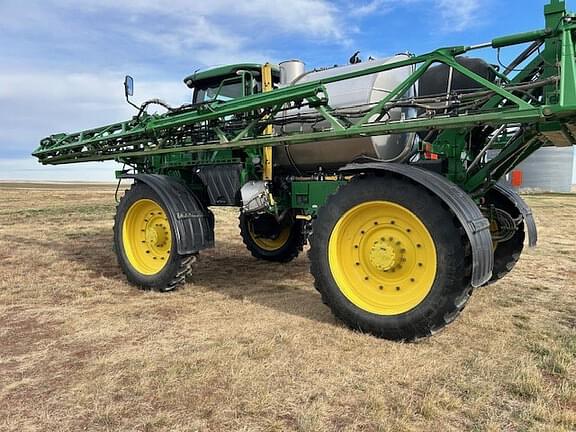 Image of John Deere R4060 equipment image 1