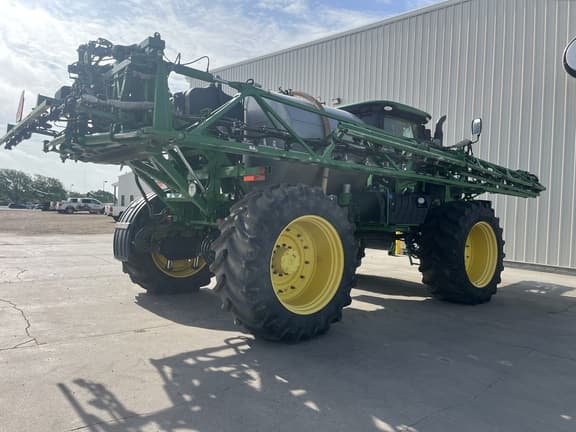 Image of John Deere R4060 equipment image 3