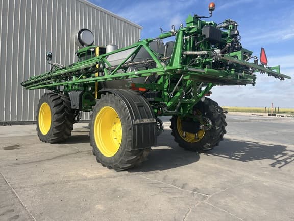 Image of John Deere R4060 equipment image 2