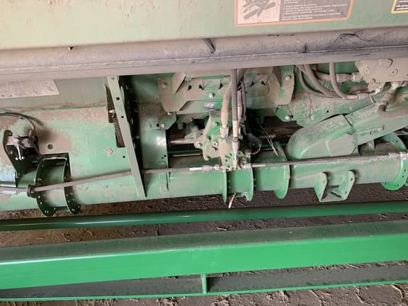Image of John Deere RD35F equipment image 3