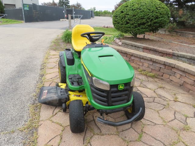 Image of John Deere S170 equipment image 1