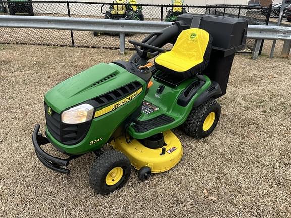 Image of John Deere S240 equipment image 1