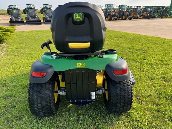 Image of John Deere S240 equipment image 2