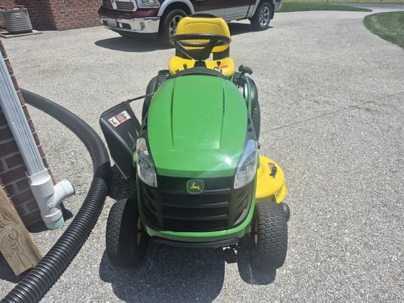 Image of John Deere S240 equipment image 1