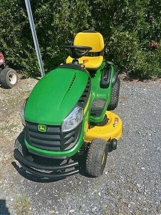 Image of John Deere S240 Primary image