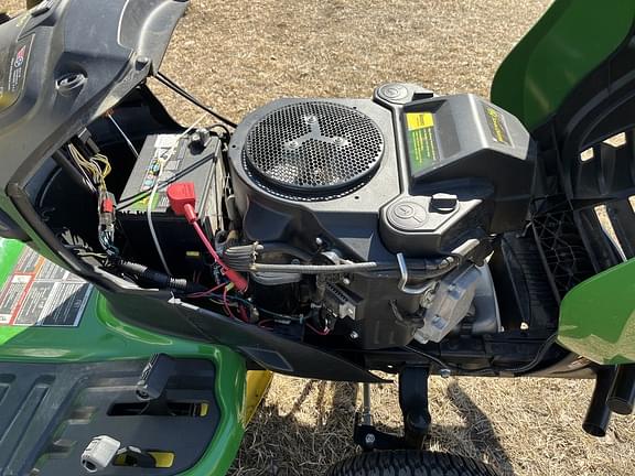 Image of John Deere S240 equipment image 4