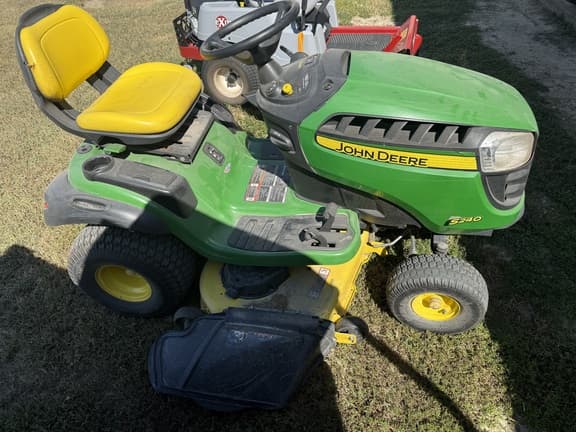 Image of John Deere S240 equipment image 2