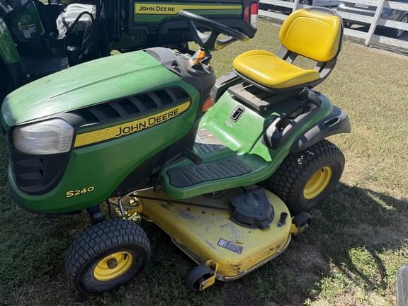 Image of John Deere S240 Primary image