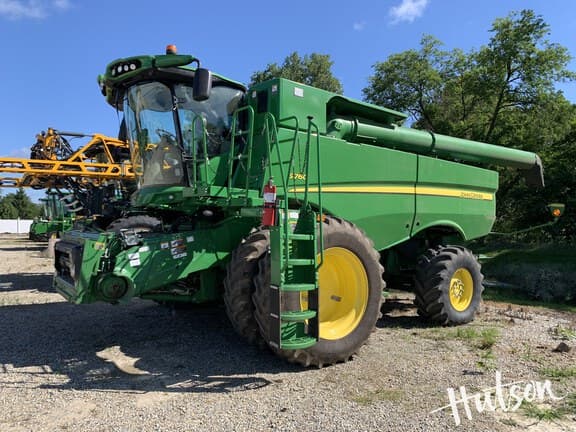 Image of John Deere S760 equipment image 2