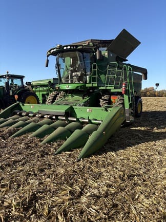 Main image John Deere S760