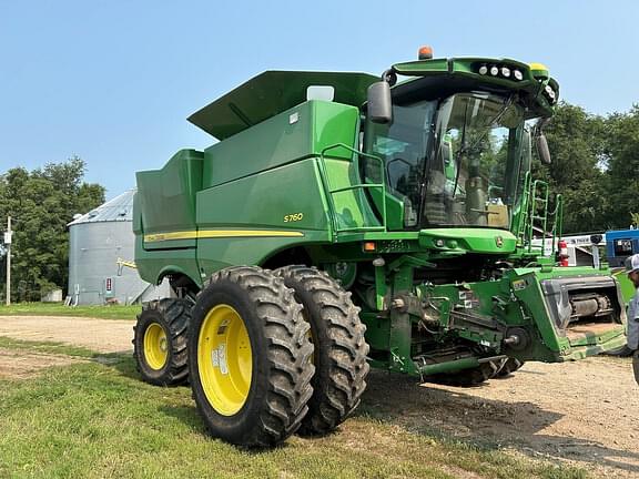 Image of John Deere S760 equipment image 1