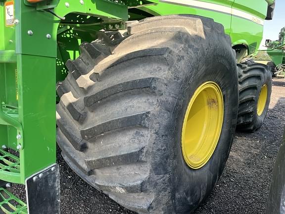 Main image John Deere S760 8