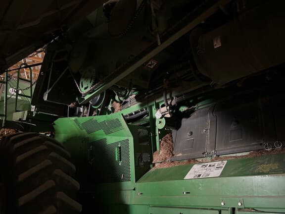 Image of John Deere S760 equipment image 3