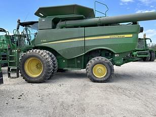 Main image John Deere S760 13