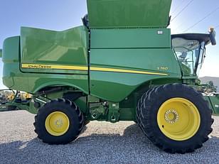 Main image John Deere S760 3