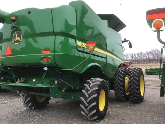 Main image John Deere S760 1