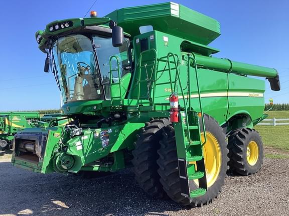 Image of John Deere S760 equipment image 1