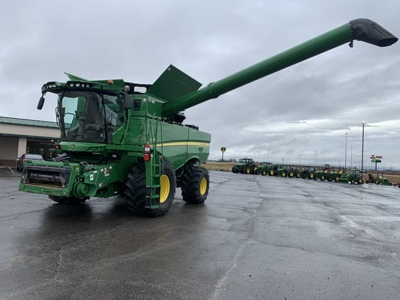 Main image John Deere S760