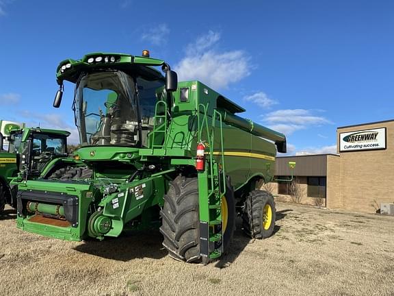 Main image John Deere S760 0