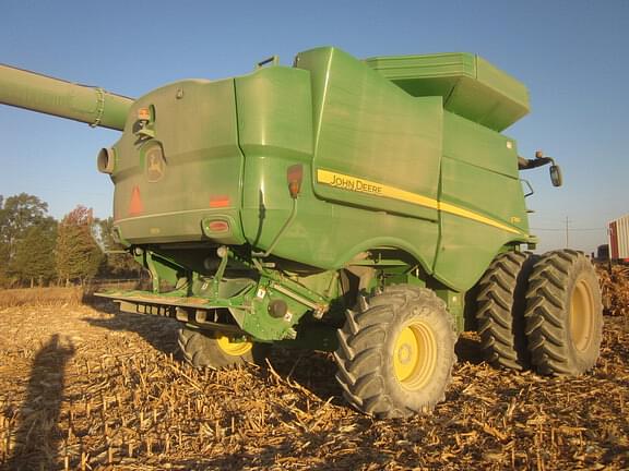 Image of John Deere S760 equipment image 1