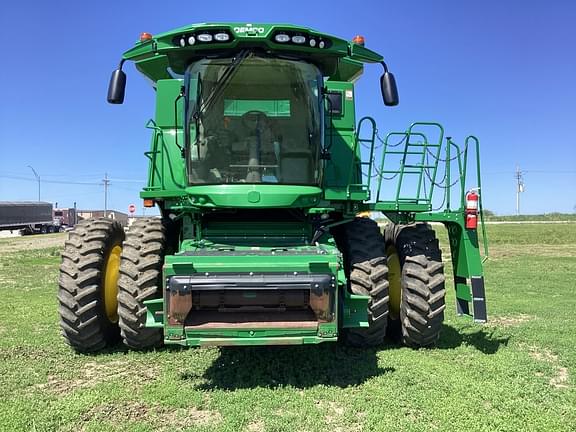 Image of John Deere S770 equipment image 1
