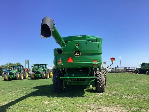 Image of John Deere S770 equipment image 4