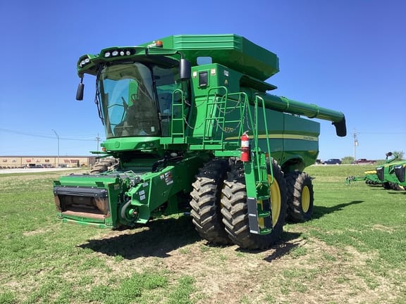 2020 John Deere S770 Equipment Image0