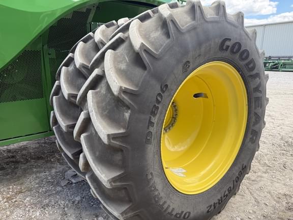 Image of John Deere S770 equipment image 2