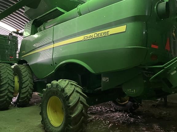 Image of John Deere S770 equipment image 1