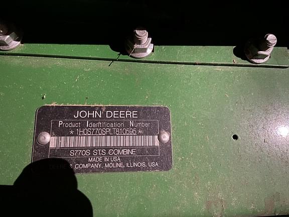 Image of John Deere S770 equipment image 1