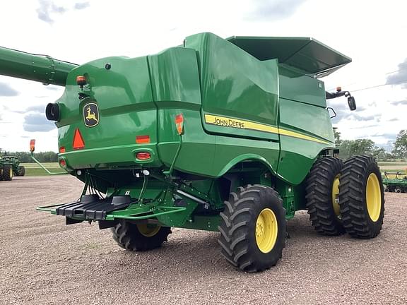 Image of John Deere S770 equipment image 3