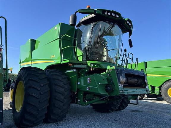 Image of John Deere S770 equipment image 1