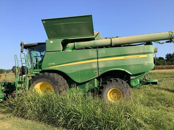 Image of John Deere S770 equipment image 1