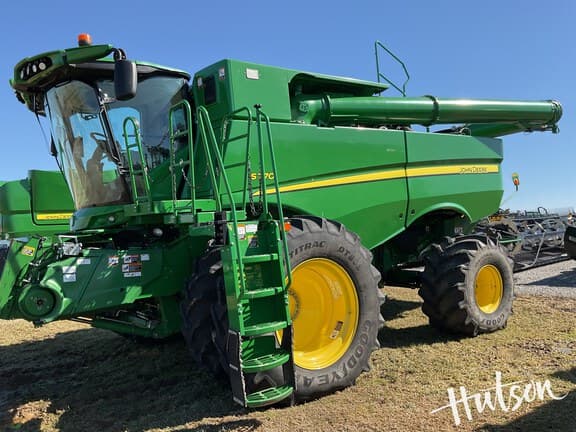 Image of John Deere S770 equipment image 1