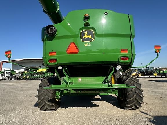 Image of John Deere S770 equipment image 4