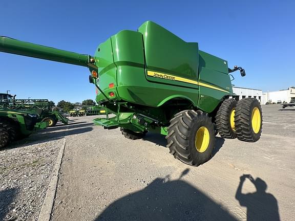 Image of John Deere S770 equipment image 3