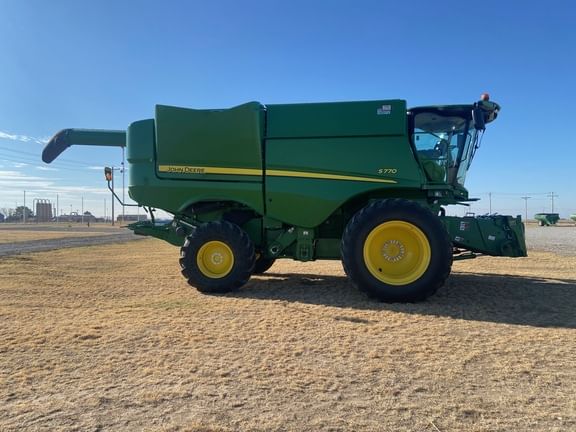 Main image John Deere S770