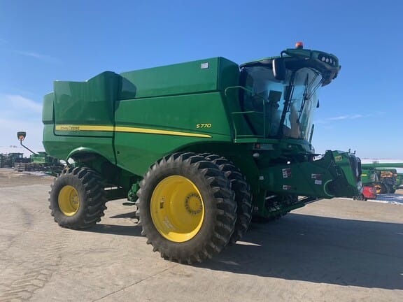 Main image John Deere S770